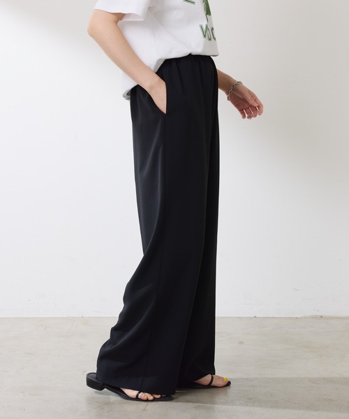 COLLAGE GALLARDAGALANTE(コラージュガリャルダガランテ)の「ジャージイージーパンツ/セットアップ可(その他パンツ・レディース・オフホワイト/ブラック・FREE)」の12枚目の写真