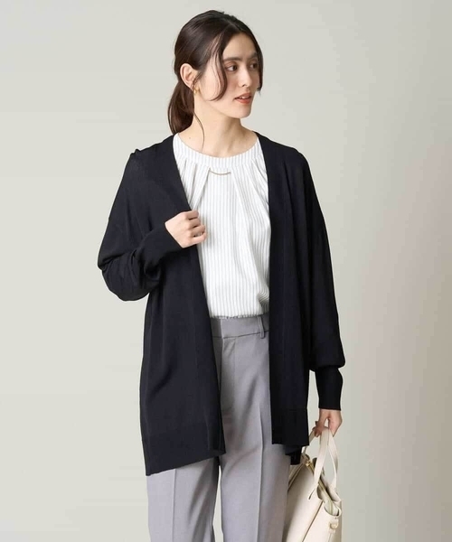 a.v.v（アーヴェヴェ）の「【UVカット】さらさらタッチミドル丈トッパーカーディガン（カーディガン/ボレロ・レディース・ブラック/ホワイト/ライトグレー・40/42/38/34/36）」の18枚目の写真