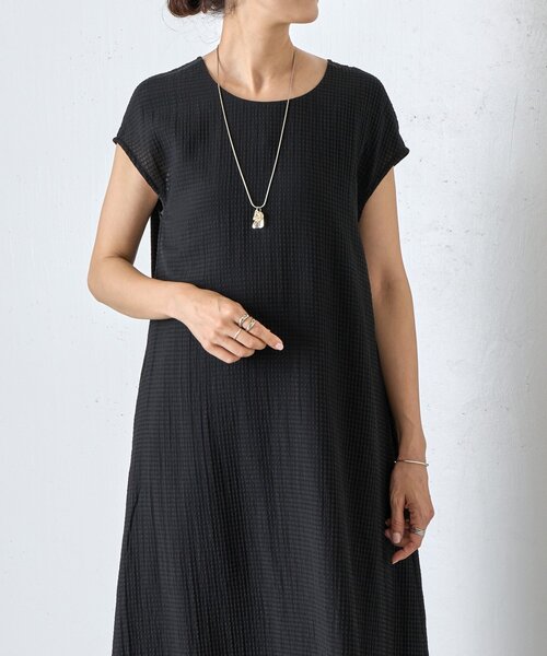 BEARDSLEY ビアズリー　後ろタフタビッグチェックチュニックワンピース　黒 ビアズリーBEARDSLEY 新品 後ろタフタビッグチェックチュニック