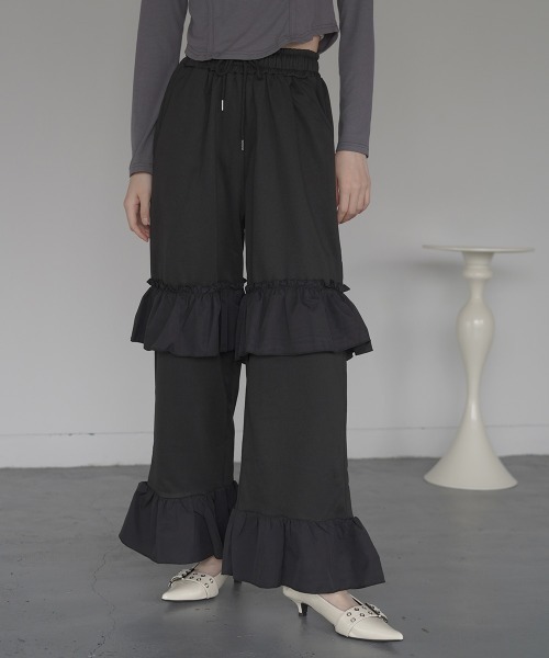 Clum(クルム)の「Frill wide easy sweat jersey pants / フリルワイドイージースウェットジャージパンツ(スウェットパンツ・レディース・ブラック/ホワイト・FREE)」の16枚目の写真