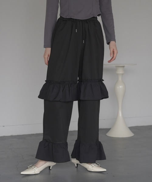 Clum(クルム)の「Frill wide easy sweat jersey pants / フリルワイドイージースウェットジャージパンツ(スウェットパンツ・レディース・ブラック/ホワイト・FREE)」の18枚目の写真