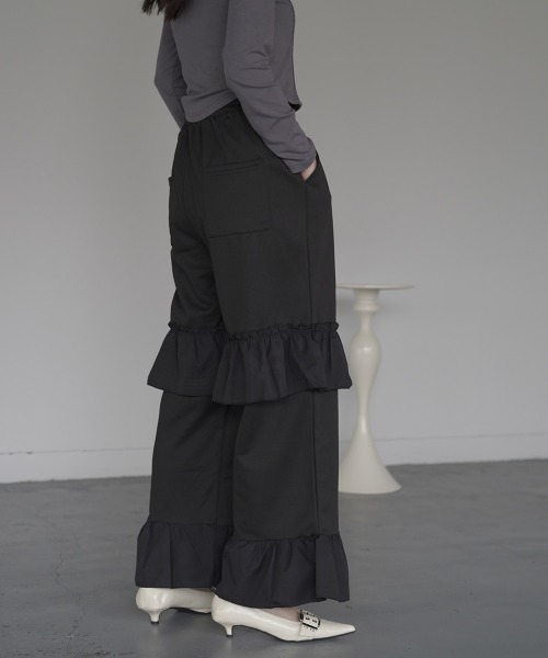 Clum(クルム)の「Frill wide easy sweat jersey pants / フリルワイドイージースウェットジャージパンツ(スウェットパンツ・レディース・ブラック/ホワイト・FREE)」の20枚目の写真