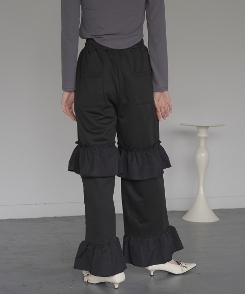 Clum(クルム)の「Frill wide easy sweat jersey pants / フリルワイドイージースウェットジャージパンツ(スウェットパンツ・レディース・ブラック/ホワイト・FREE)」の22枚目の写真
