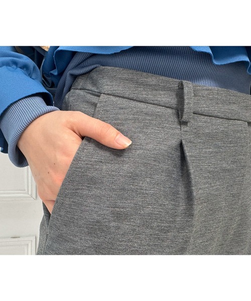 FLUMOR(フラマー)の「ツイルジャージータックパンツ【セットアップ対応】【入卒式】【オケージョン】(スラックス・レディース・ブラック/グレー・38)」の9枚目の写真