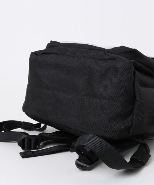 Kids Foret(キッズフォーレ)の「くま耳付き推し活リュック(バックパック/リュック・キッズ・ブラック/ラベンダー・M/L)」の3枚目の写真