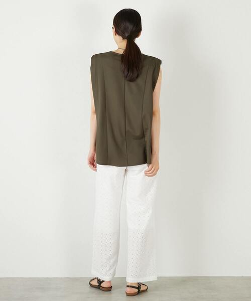 MELROSE claire（メルローズ クレール）の「【ナノキャラメルフレアーシルエットノースリーブプル】（Tシャツ/カットソー・レディース・ベージュ/ネイビー/カーキ・FREE）」の16枚目の写真