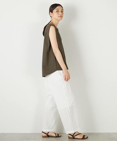 MELROSE claire（メルローズ クレール）の「【ナノキャラメルフレアーシルエットノースリーブプル】（Tシャツ/カットソー・レディース・ベージュ/ネイビー/カーキ・FREE）」の19枚目の写真
