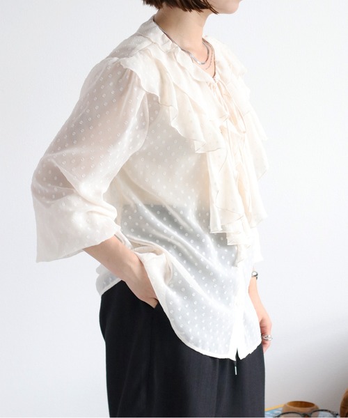 cepo（セポ）の「ドットジャガード シアーフリルシャツブラウス（シャツ/ブラウス・レディース・ブラック/オフホワイト・M）」の11枚目の写真