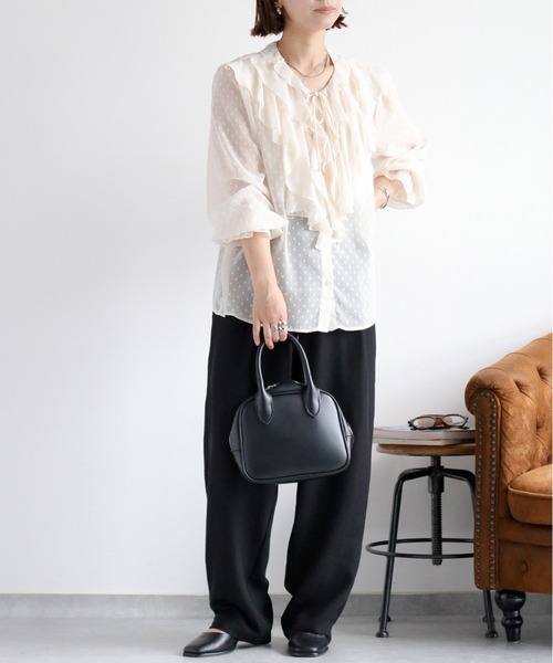 cepo（セポ）の「ドットジャガード シアーフリルシャツブラウス（シャツ/ブラウス・レディース・ブラック/オフホワイト・M）」の3枚目の写真