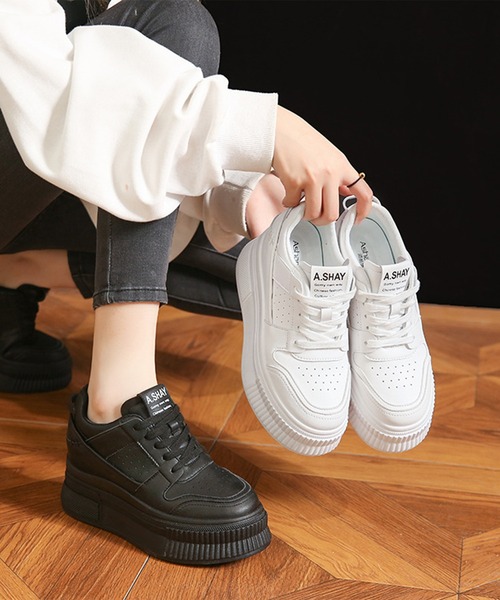 Lace Ladies（レースレディース）の「ワンカラー 厚底 ストラップ スニーカー（スニーカー・レディース・ブラック/ホワイト・22.5cm/23cm/23.5cm/24cm/24.5cm/25cm）」の11枚目の写真