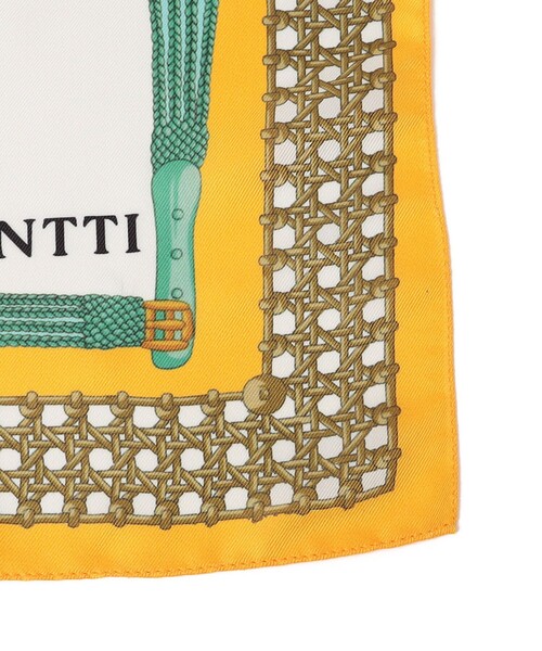 AULENTTI（オウレンティ）の「AULENTTI: クラシカル モチーフ プリント スカーフ（バンダナ/スカーフ・レディース・グリーン/ベージュ/オレンジ・ONE SIZE）」の4枚目の写真