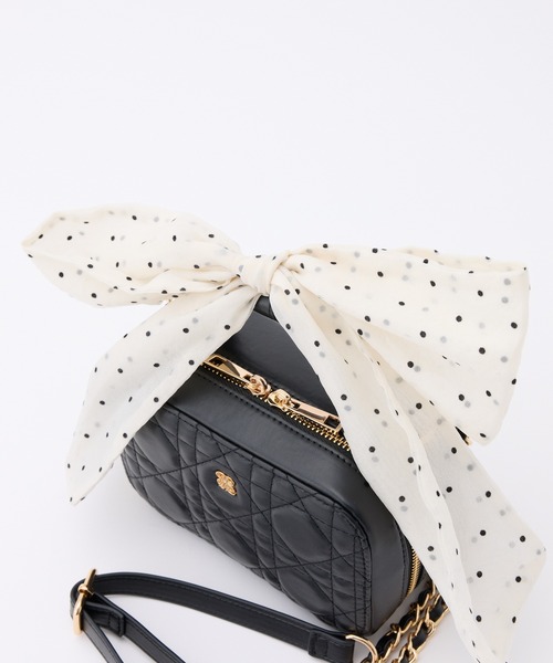 one after another NICE CLAUP（ワンアフターアナザーナイスクラップ）の「【Mode Ribbon Collection】リボン×キルティングミニスクエアバッグ（ショルダーバッグ・レディース・ホワイト/ブラック・FREE）」の22枚目の写真