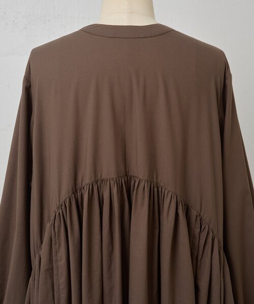 BEARDSLEY（ビアズリー）の「ギャザーチュニック（シャツ/ブラウス・レディース・ブラウン・FREE）」の10枚目の写真
