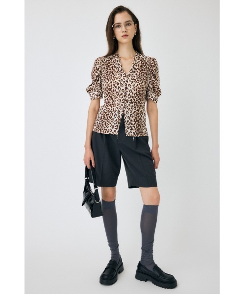 MOUSSY（マウジー）の「【25年AW新作】GATHERED SHOULDER ハーフスリーブブラウス（シャツ/ブラウス・レディース・オフホワイト/ブラック/ブラウン系その他・FREE）」の6枚目の写真