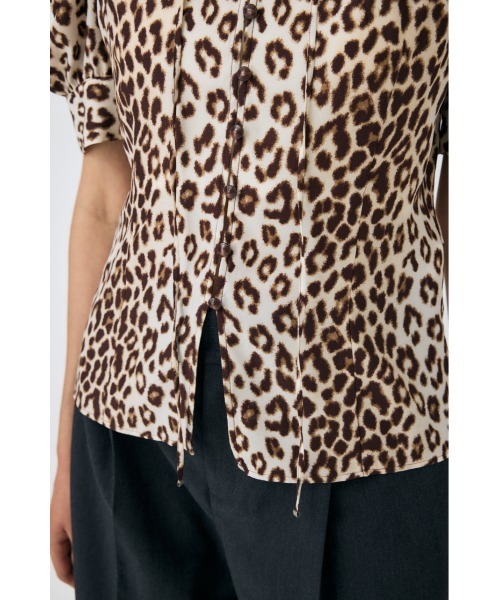 MOUSSY（マウジー）の「【25年AW新作】GATHERED SHOULDER ハーフスリーブブラウス（シャツ/ブラウス・レディース・オフホワイト/ブラック/ブラウン系その他・FREE）」の14枚目の写真