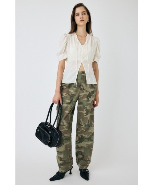 MOUSSY（マウジー）の「【25年AW新作】GATHERED SHOULDER ハーフスリーブブラウス（シャツ/ブラウス・レディース・オフホワイト/ブラック/ブラウン系その他・FREE）」の20枚目の写真