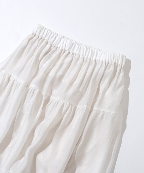 flower（フラワー）の「グロッシーティアードスカート（スカート・レディース・ホワイト・FREE）」の14枚目の写真