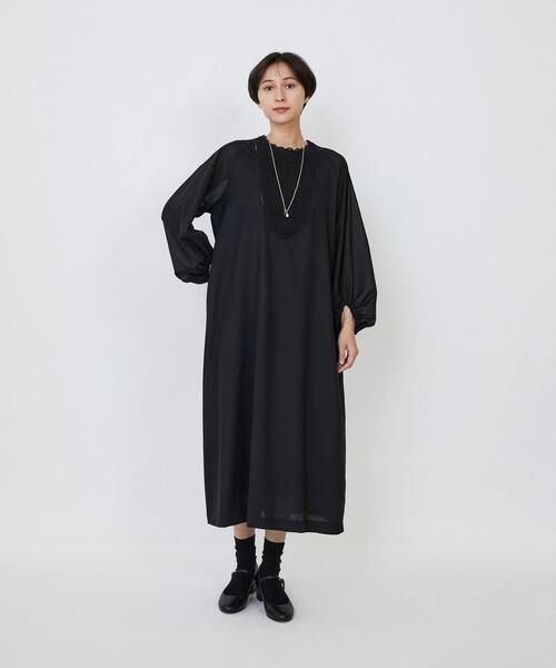 LOISIR（ロワズィール）の「【MTサイズ有り】エステスウールケミカルレース使いワンピース（ワンピース・レディース・ライトグレー/ブラック・M/MT）」の4枚目の写真