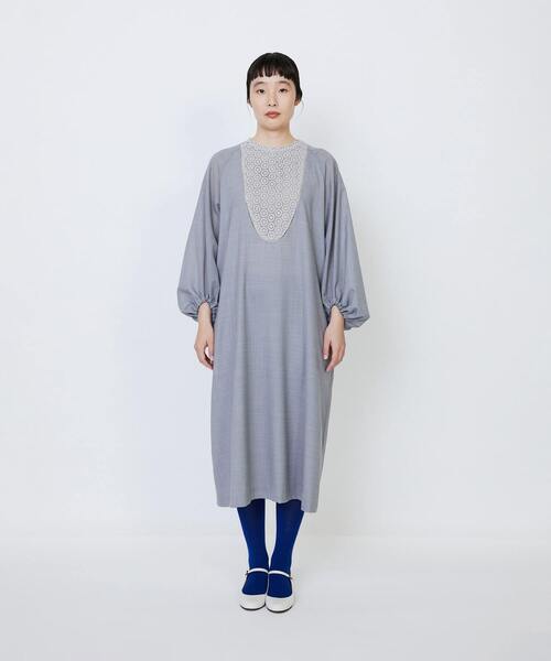 LOISIR（ロワズィール）の「【MTサイズ有り】エステスウールケミカルレース使いワンピース（ワンピース・レディース・ライトグレー/ブラック・M/MT）」の16枚目の写真