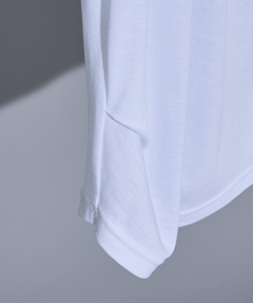 5351 POUR LES HOMMES(ゴーサンゴーイチプールオム)の「ドレープ 長袖Tシャツ(Tシャツ/カットソー・メンズ・ホワイト/ブラック・46/48/44/50)」の9枚目の写真
