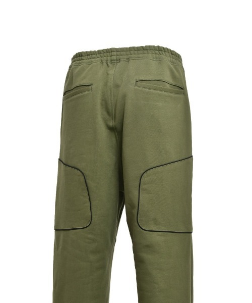 BREATH(ブレス)の「TECH PIPING SWEATPANTS(スウェットパンツ・メンズ・オリーブ・X-LARGE/LARGE/MEDIUM)」の5枚目の写真