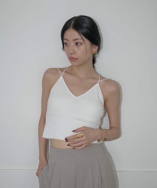 AIC.(エーアイシー)の「【再入荷】パッド付きバッククロスブラトップ(キャミソール・レディース・ブラック/オフホワイト・FREE)」の22枚目の写真