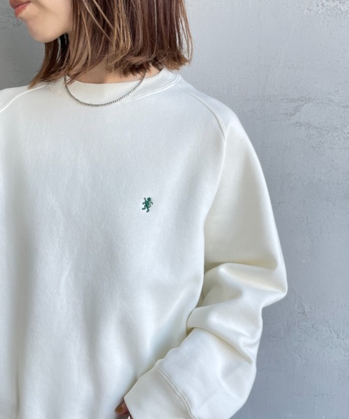 GYMPHLEX（ジムフレックス）の「[GYMPHLEX/ジムフレックス] スイングスリーブ ワンポイントロゴ刺繍クルーネックスウェット（スウェット・レディース・イエロー/ライトグレー/チャコールグレー/ダークグリーン/ブルー/アイボリー・14）」の19枚目の写真