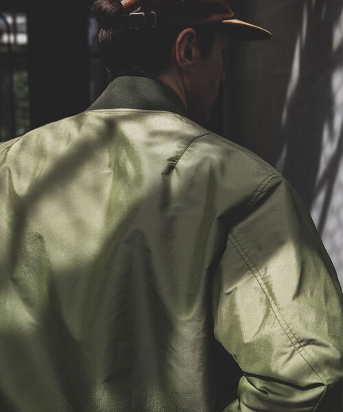 BEAMS PLUS（ビームスプラス）の「ツイル ミリタリー フライトジャケット（ブルゾン・メンズ・オリーブ/ネイビー・S/L/XL/M）」の16枚目の写真