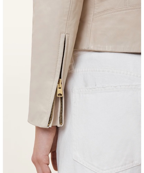ALLSAINTS(オールセインツ)の「DALBY SLIM FIT LEATHER BIKER JACKET | DALBY スリム フィット レザー バイカー ジャケット(ライダースジャケット・レディース・アイボリー・4/6/8/10/12)」の7枚目の写真