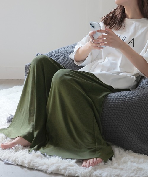 HUG.U（ハグユー）の「隠れ冷え性防止 腹巻き一体型ワイドパンツ（その他パンツ・レディース・ダークグレー/ブラック/カーキ/グレー・レギュラー丈/トール丈）」の12枚目の写真