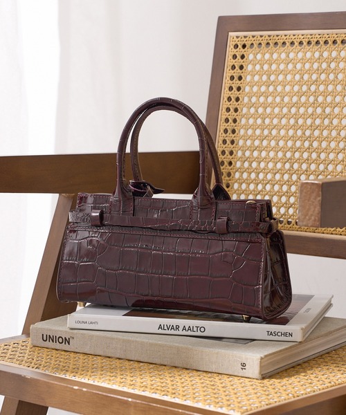 新品　CHRISTIAN VILLA かごバッグ レザー　本革　イタリア製 楽天市場】クリスチャンヴィラ かごバッグ ショルダーバッグ