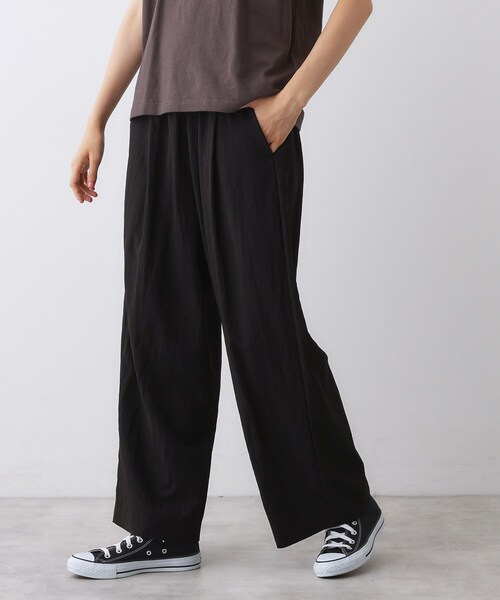 Dessin(デッサン)の「【ウエストゴム/洗える】リラクシーナイロンパンツ(その他パンツ・レディース・ブラック/ブルー系その他/ブラウン系・01/02/03)」の4枚目の写真