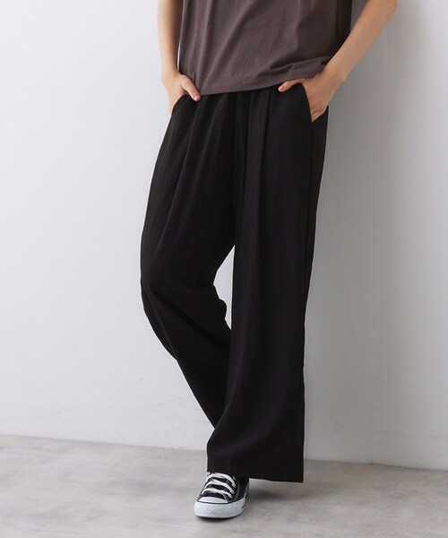 Dessin(デッサン)の「【ウエストゴム/洗える】リラクシーナイロンパンツ(その他パンツ・レディース・ブラック/ブルー系その他/ブラウン系・01/02/03)」の5枚目の写真
