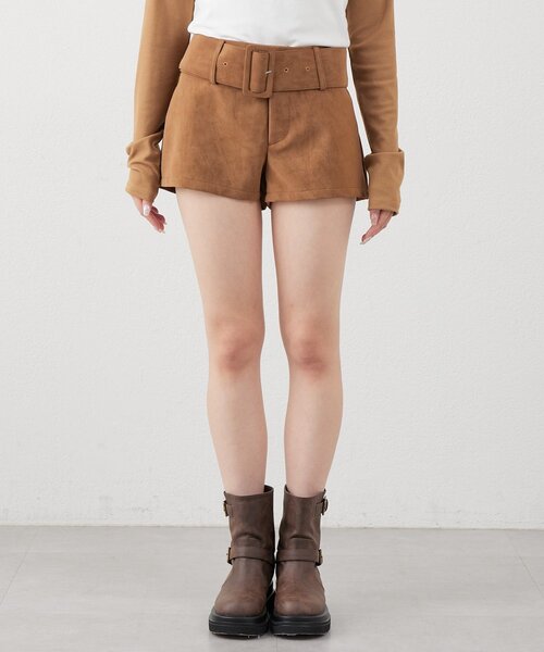 mline（エムライン）の「[mline]ローライズ ベルトショートパンツ（その他パンツ・レディース・ベージュ/ブラウン・1/2）」の5枚目の写真
