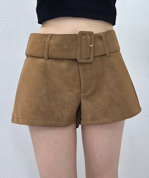 mline（エムライン）の「[mline]ローライズ ベルトショートパンツ（その他パンツ・レディース・ベージュ/ブラウン・1/2）」の11枚目の写真