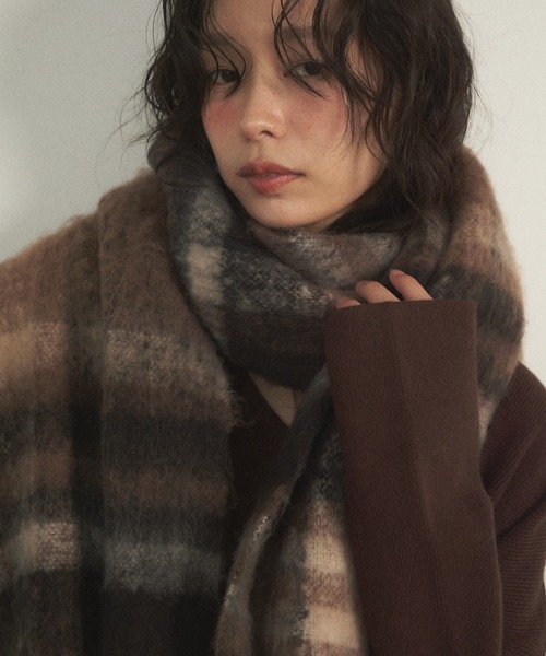 Shelly island（シェリーアイランド）の「チェックマフラー（マフラー・レディース・ブラック/ブラウン/パープル・FREE）」の14枚目の写真