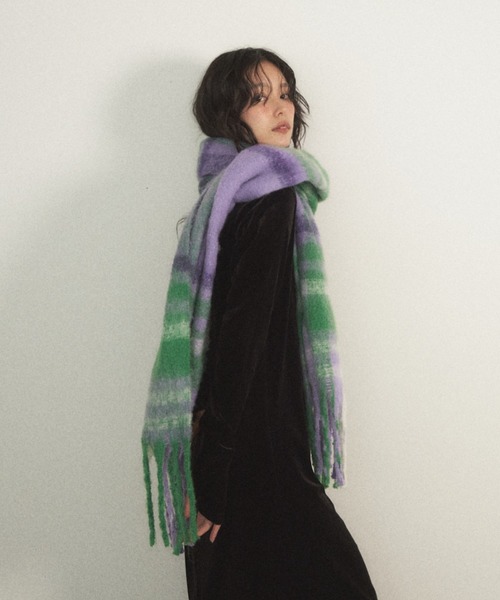 Shelly island（シェリーアイランド）の「チェックマフラー（マフラー・レディース・ブラック/ブラウン/パープル・FREE）」の8枚目の写真