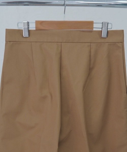 ZOZOMARKET（ゾゾマーケット）の「センタープレスストレートスラックス-ZOZOMARKET by ハヤシアンナ（チノパンツ・レディース・キャメル/ブラック・マルチサイズ）」の7枚目の写真
