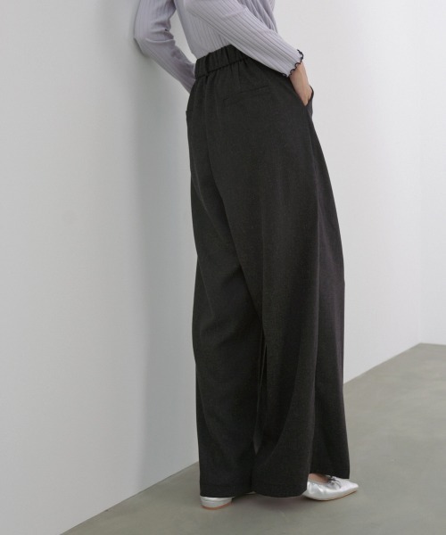 Bab（バブ）の「【選べるサイズ展開】フロントワイドタックネップ入ワイドパンツ（その他パンツ・レディース・ベージュ/ブラック/チャコールグレー・S/M/L）」の5枚目の写真