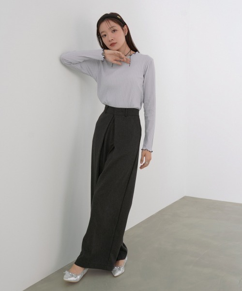 Bab（バブ）の「【選べるサイズ展開】フロントワイドタックネップ入ワイドパンツ（その他パンツ・レディース・ベージュ/ブラック/チャコールグレー・S/M/L）」の4枚目の写真