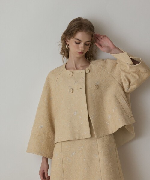 セール】サラサジャガードケープジャケット（ノーカラージャケット