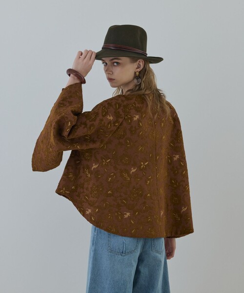 GRACE CONTINENTAL(グレースコンチネンタル)の「サラサジャガードケープジャケット(ノーカラージャケット・レディース・ベージュ/ブラウン・36)」の19枚目の写真