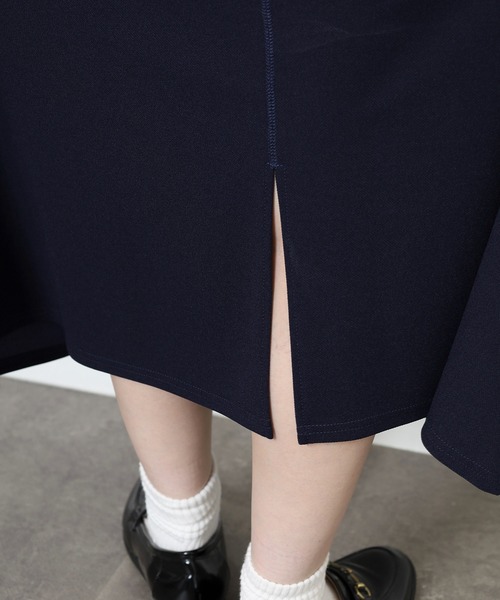 EGLANTINE(エグランティーヌ)の「EGLANTINE レイヤード風 袖ストライプワンピース(ワンピース・レディース・ブラック/ネイビー・38)」の21枚目の写真