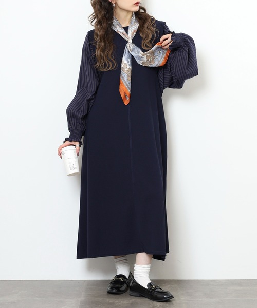 EGLANTINE(エグランティーヌ)の「EGLANTINE レイヤード風 袖ストライプワンピース(ワンピース・レディース・ブラック/ネイビー・38)」の8枚目の写真