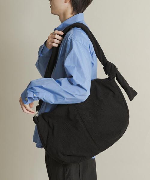 SENSE OF PLACE by URBAN RESEARCH（センスオブプレイスバイアーバンリサーチ）の「コーデュロイビッグショルダー（ショルダーバッグ・メンズ・ブラック/グレー/アイボリー・ONE）」の8枚目の写真