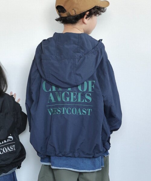 CIAOPANIC TYPY（チャオパニックティピー）の「【KIDS】バック刺繍フードマウンテンパーカー/WEB限カラーあり（マウンテンパーカー・キッズ・ネイビー/ブラック/カーキ・LARGE/MEDIUM/SMALL/XX-LARGE/X-LARGE）」の4枚目の写真