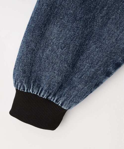 SHOO・LA・RUE(シューラルー)の「【130-150cm】デニムフードブルゾン(ブルゾン・キッズ・ブルー系その他/ブラック・13/14/15 )」の7枚目の写真