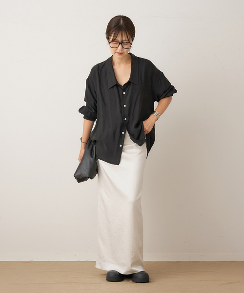 plage（プラージュ）の「crush satin minimal スカート（スカート・レディース・ホワイト/ブラック・34/36/38）」の4枚目の写真