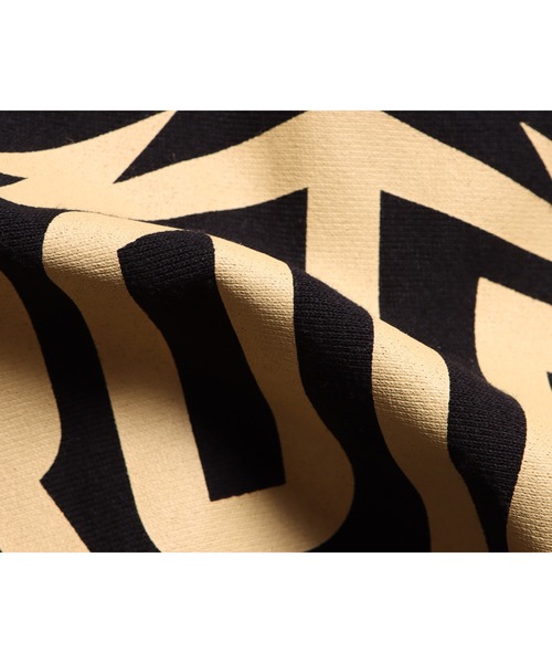 ROTAR(ローター)の「ROTAR Lightning LOGO 2 SWEAT(スウェット・メンズ・ブラック/アッシュグレー/ブルー系その他/サンドベージュ・SMALL/MEDIUM/LARGE/X-LARGE)」の14枚目の写真