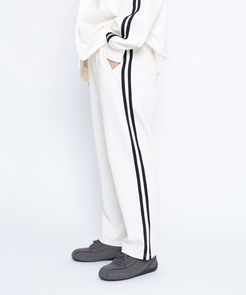 PUNYUS（プニュズ）の「【新サイズ】フードトラックパンツ（その他パンツ・レディース・イエロー/ピンク/ブラック/パープル/オレンジ/ホワイト/グリーン/レッド/ブルー/サックスブルー・1/2/3/4/5）」の2枚目の写真